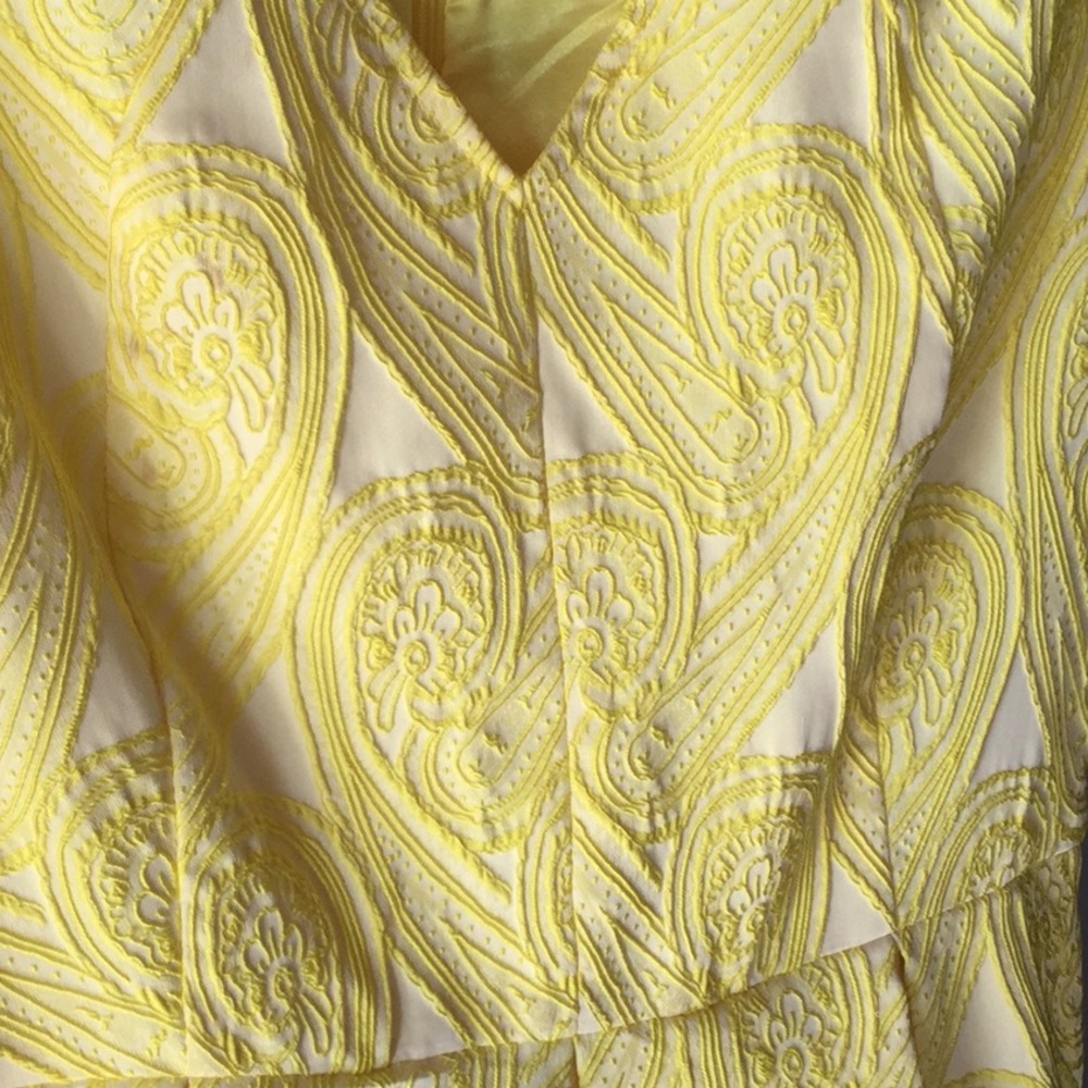 Spring dress - Picture 2 of 2